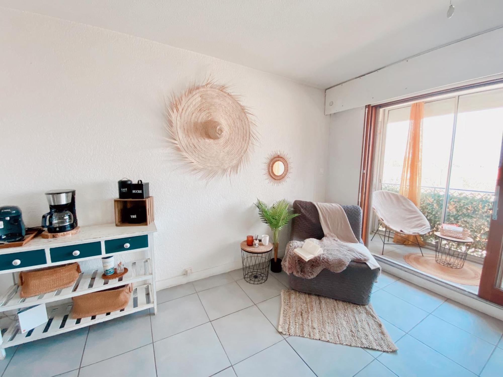 Appartement Coup De Coeur Avec Parking Et Piscine - 131 卡内 外观 照片